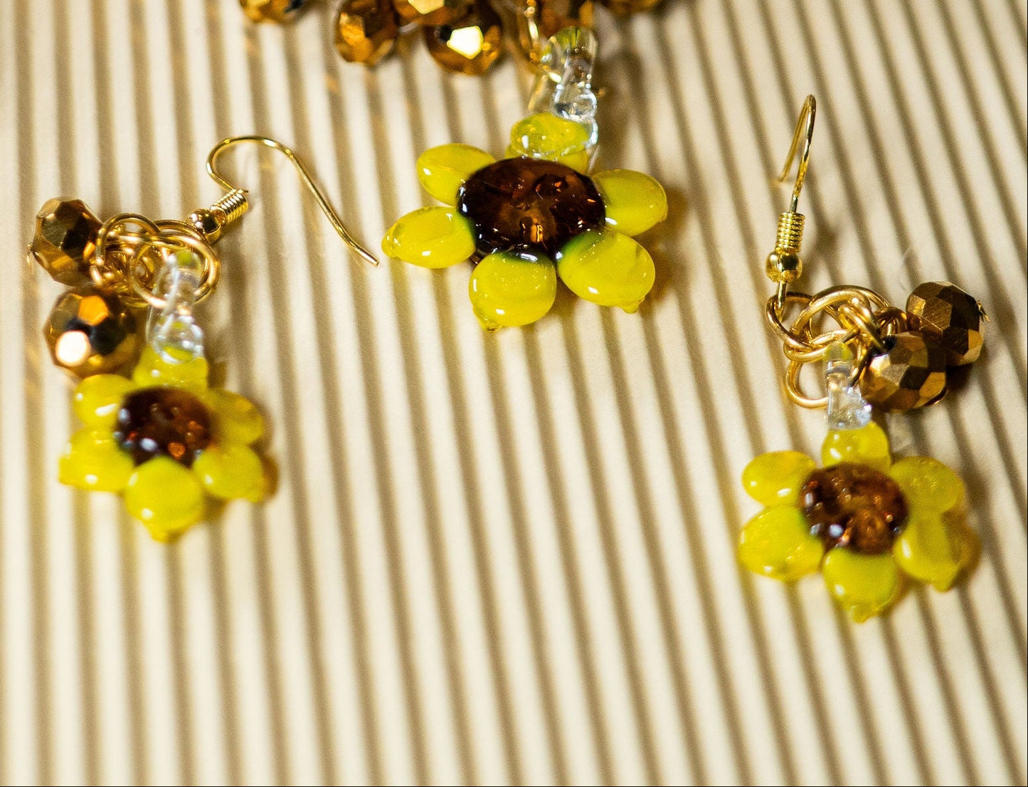 Aretes Envoltura Girasol